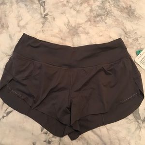 Lululemon Chase Me Short Brand New
